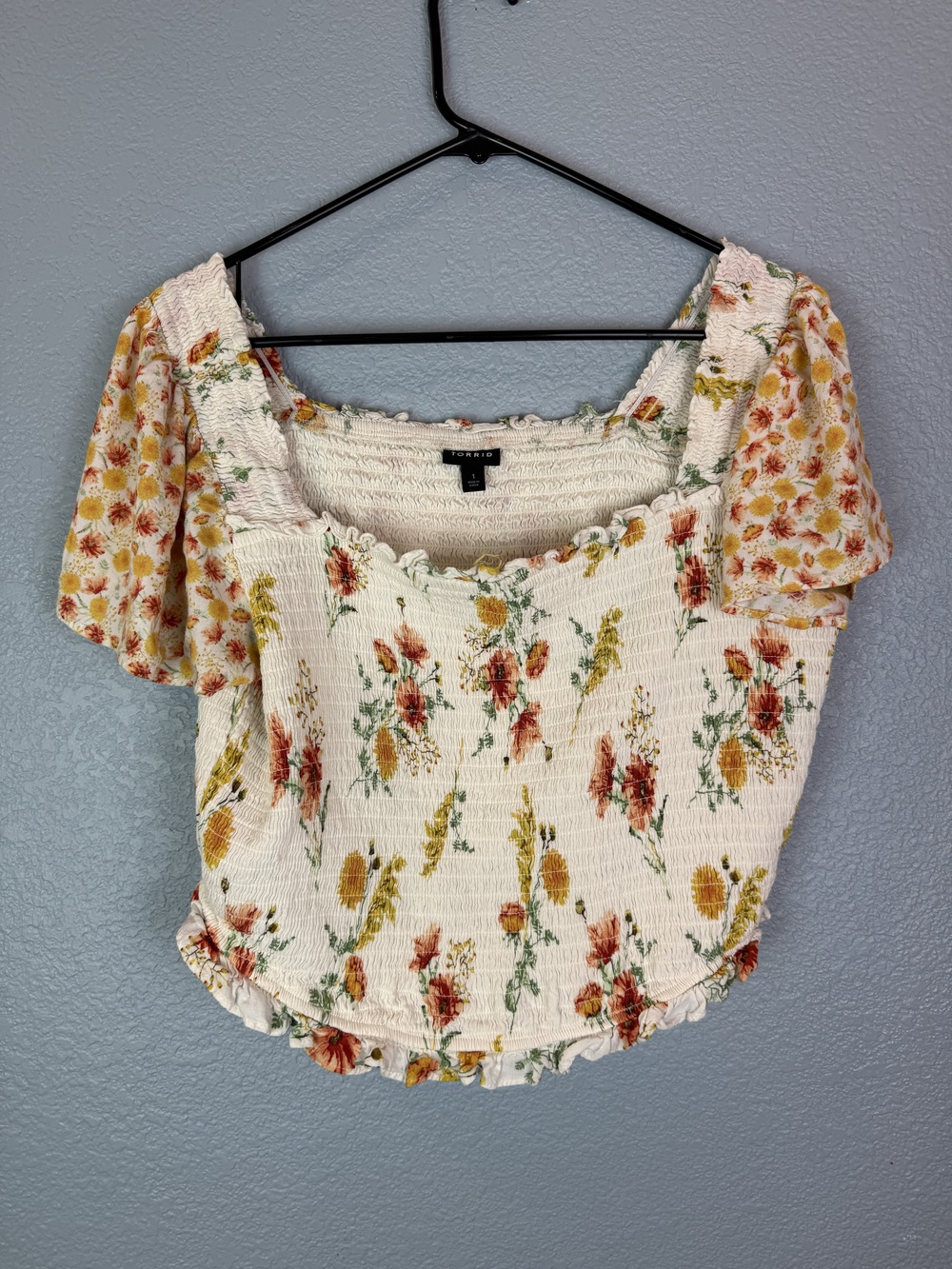 Torrid Smocked Peasant Top Womens 1XL Ruffle Sleeve Boho Floral Blouse Shirt